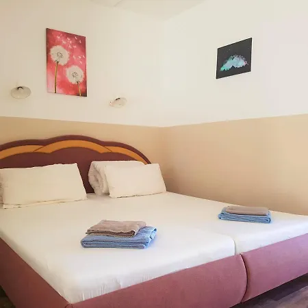 Ferienpark Am Darss - Apartmenthaus 2 Дом отдыха *